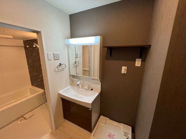 物件内観写真7　(洗髪洗面化粧台(イメージ))