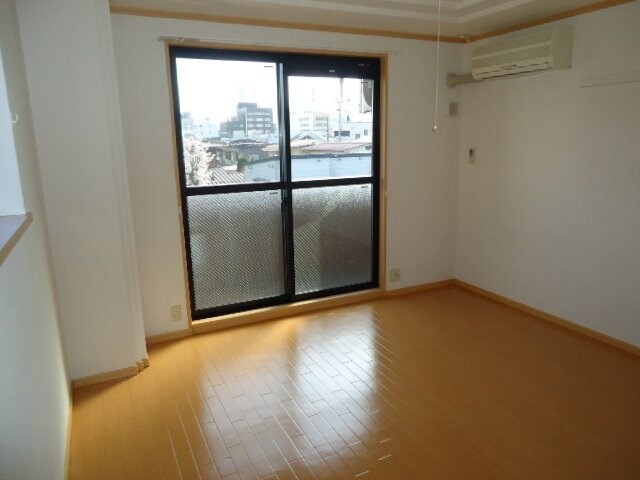 物件内観写真4　(洋室（別室写真）)