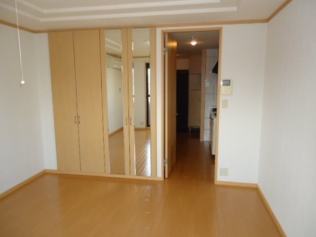 物件内観写真5　(洋室（別室写真）)