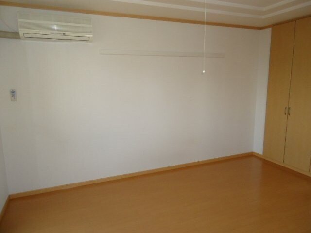 物件内観写真6　(洋室（別室写真）)