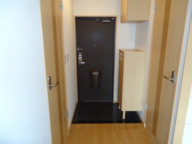 物件内観写真19　(玄関（別室写真）)