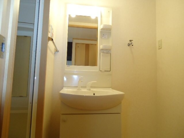 物件内観写真23　(洗面（別室写真）)