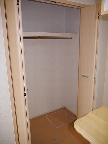 物件内観写真8　(収納)