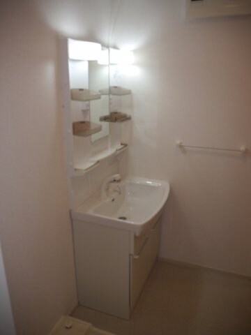 物件内観写真9　(洗面所)