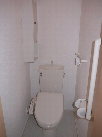 物件内観写真12　(トイレ)