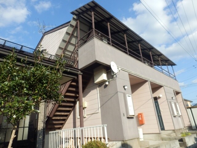 物件外観写真1　(きれいな外観です)