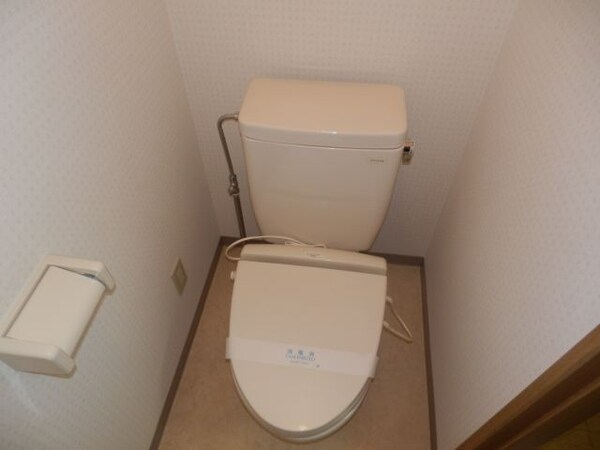 トイレ(実際の部屋は反転します)