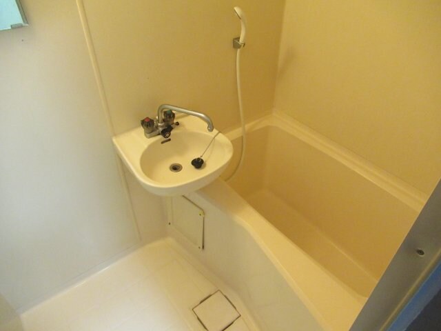 物件内観写真6　(サンプル写真です)