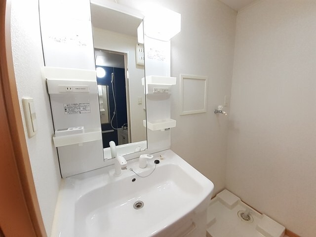 物件内観写真7　(洗面所)