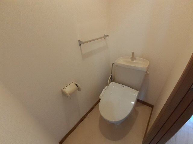 物件内観写真9　(トイレ)