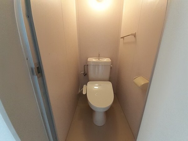 トイレ(トイレ)