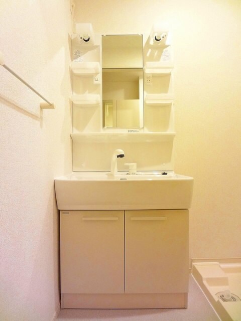 物件内観写真8　(洗面所)