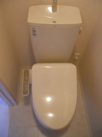 物件内観写真9　(トイレ)