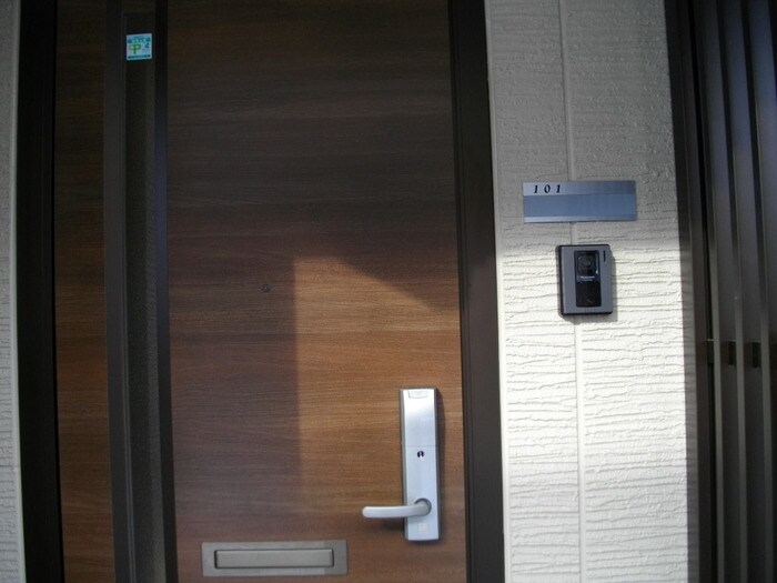 物件内観写真9　(玄関前)