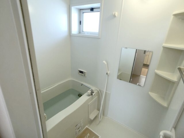 物件内観写真4　(浴室)