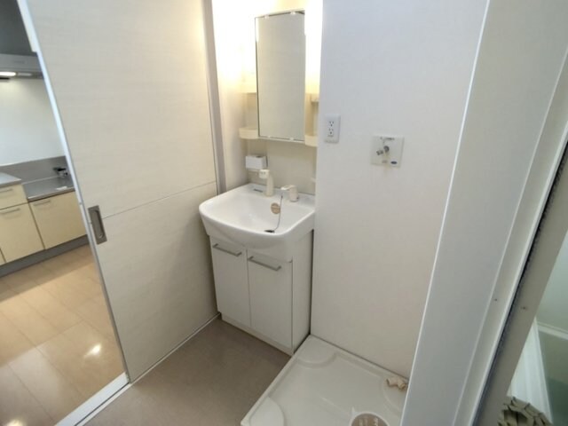 物件内観写真6　(洗面室)