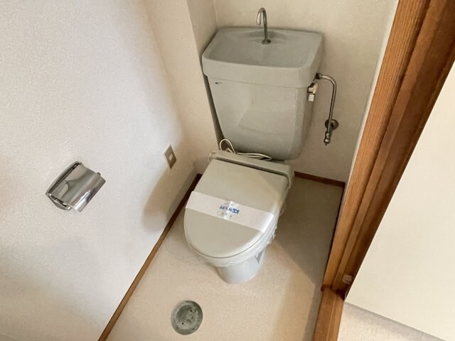 物件内観写真6　(清潔感のあるトイレです)