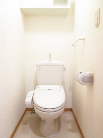 物件内観写真11　(トイレ)