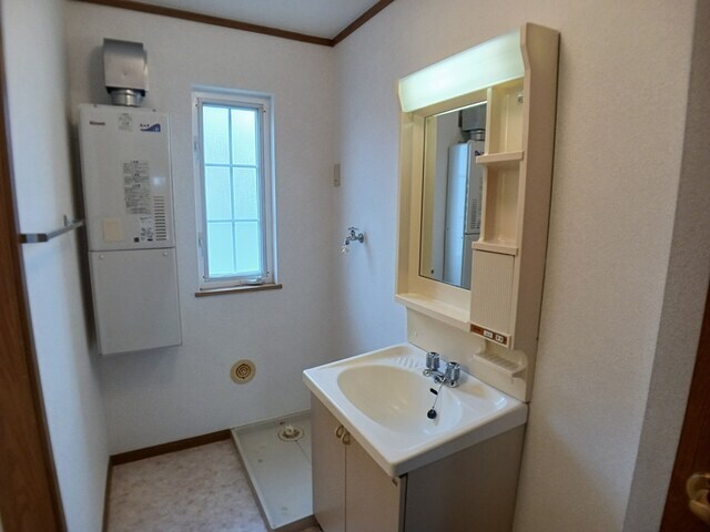 物件内観写真7　(洗面所)