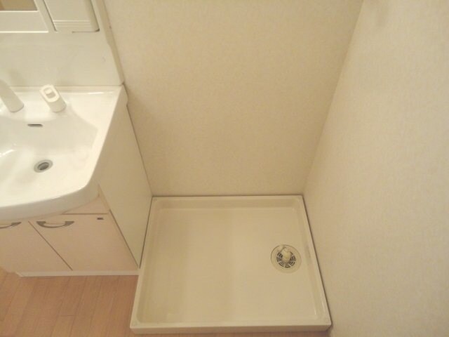 物件内観写真20　(洗濯機置場)