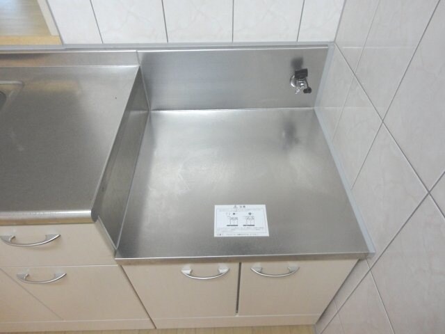 物件内観写真23　(ガスコンロ置場)
