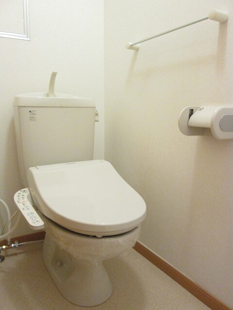 物件内観写真11　(トイレ)