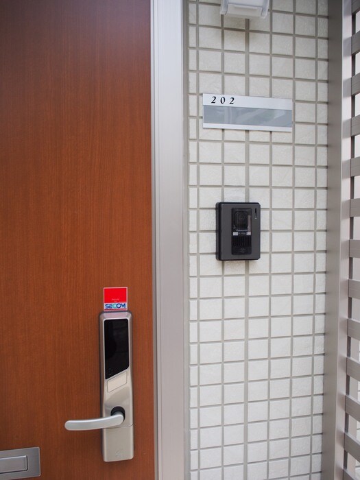 物件内観写真10　(玄関前)