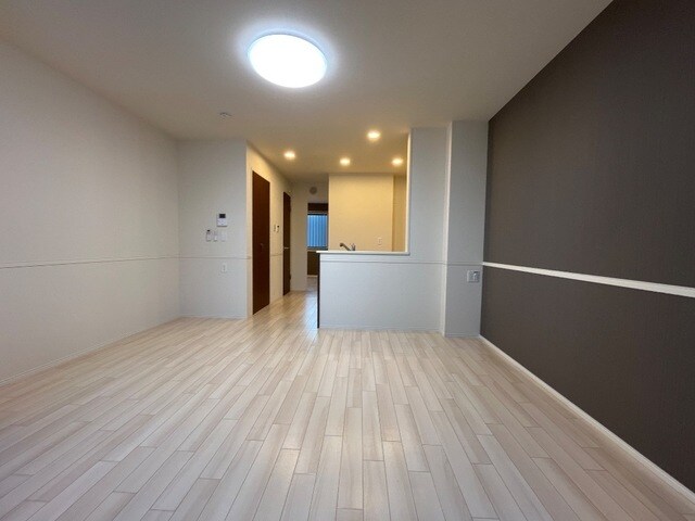 物件内観写真4　(リビング(イメージ))