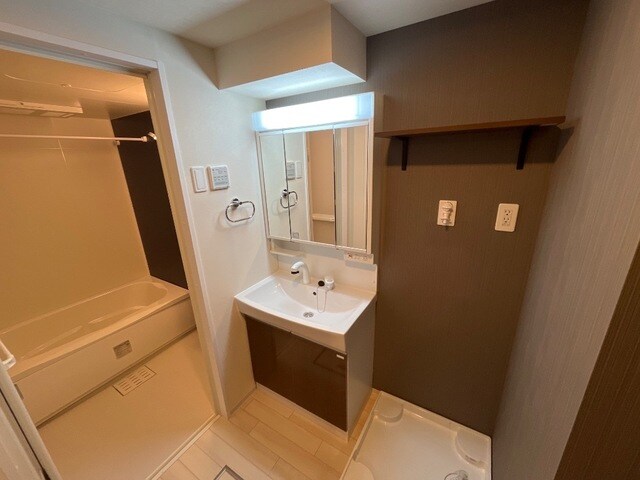 物件内観写真13　(洗髪洗面化粧台(イメージ))