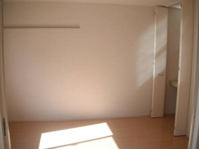 物件内観写真3　(南洋室)