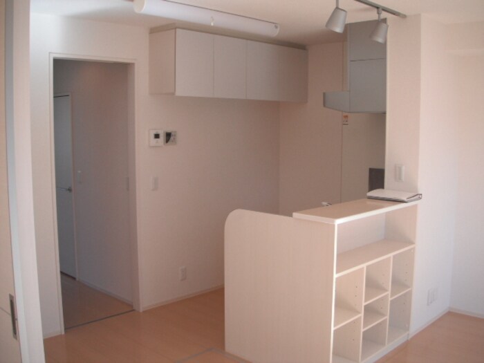 物件内観写真4　(対面キッチン)