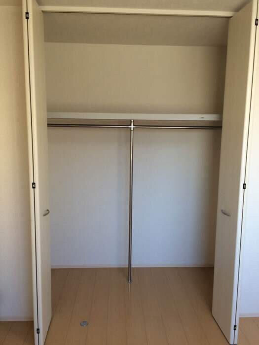 物件内観写真9　(クローゼット)