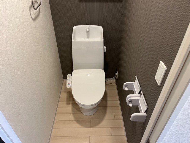 物件内観写真18　(シャワー付きトイレ(イメージ))