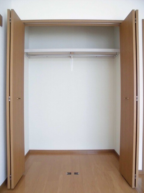 物件内観写真10　(収納)