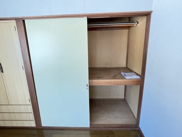 物件内観写真17　(専用の収納スペースです)