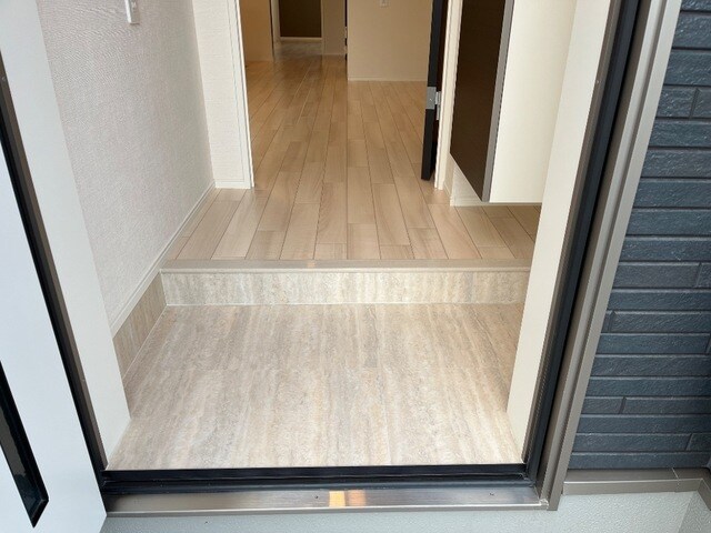 物件内観写真17　(玄関(イメージ))