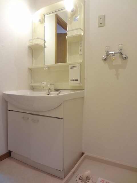 物件内観写真9　(洗面所)