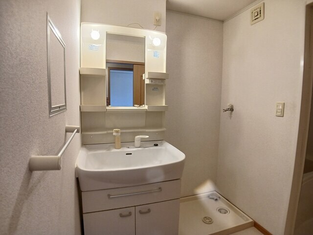 物件内観写真7　(洗面所)