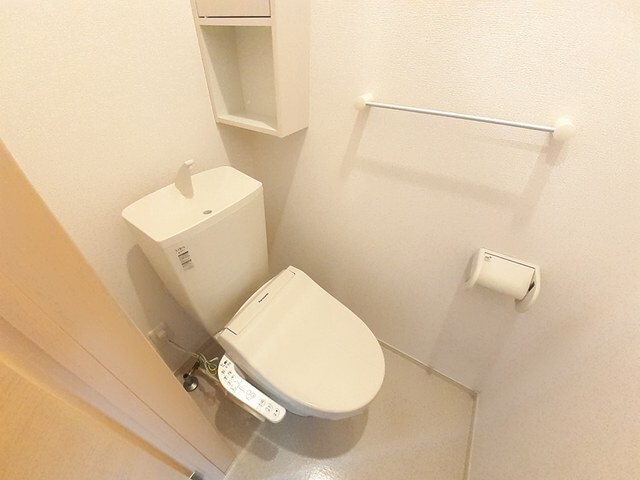 物件内観写真9　(トイレ)