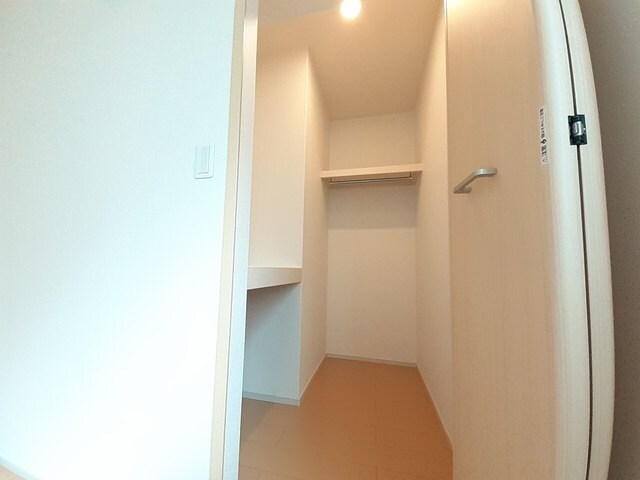 物件内観写真10　(収納)