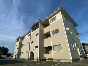 サンドールサトウ弐番館外観写真