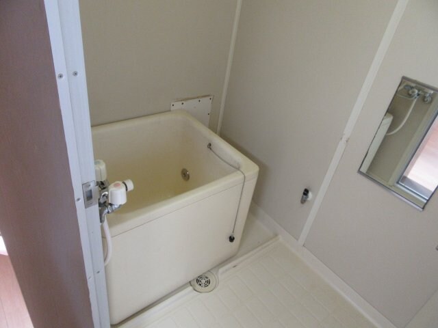 物件内観写真10　(日々の暮らしに欠かせないお風呂です)