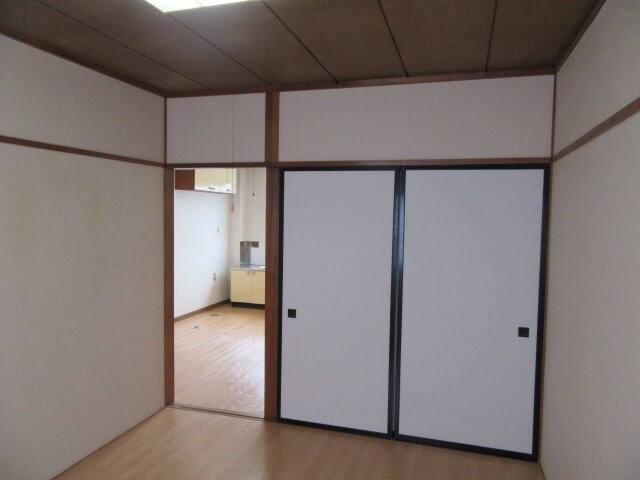 物件内観写真17　(使い勝手のいい寝室です)