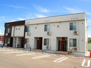 ジェントリー東根Ａ外観写真