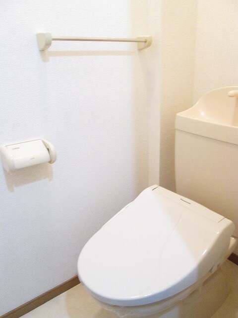 物件内観写真11　(トイレ)