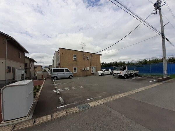 駐車場(駐車場)