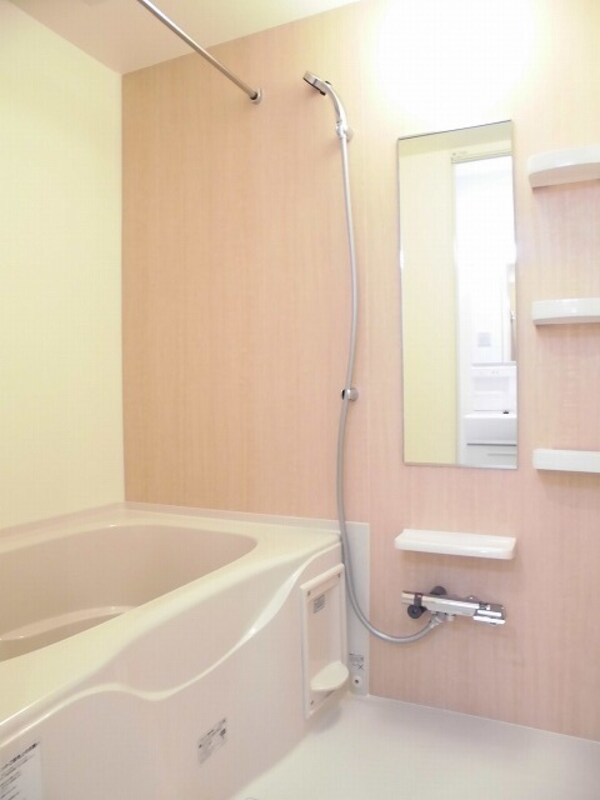 浴室(バス／シャワールーム等)