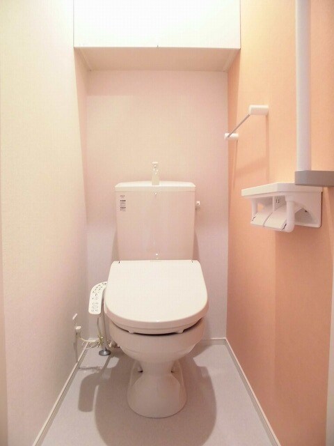 物件内観写真12　(トイレ)