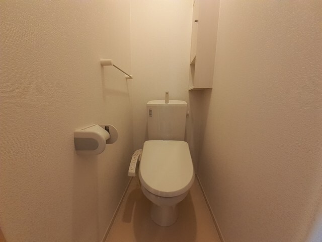 物件内観写真8　(トイレ)