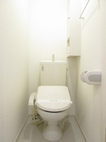 物件内観写真11　(トイレ)